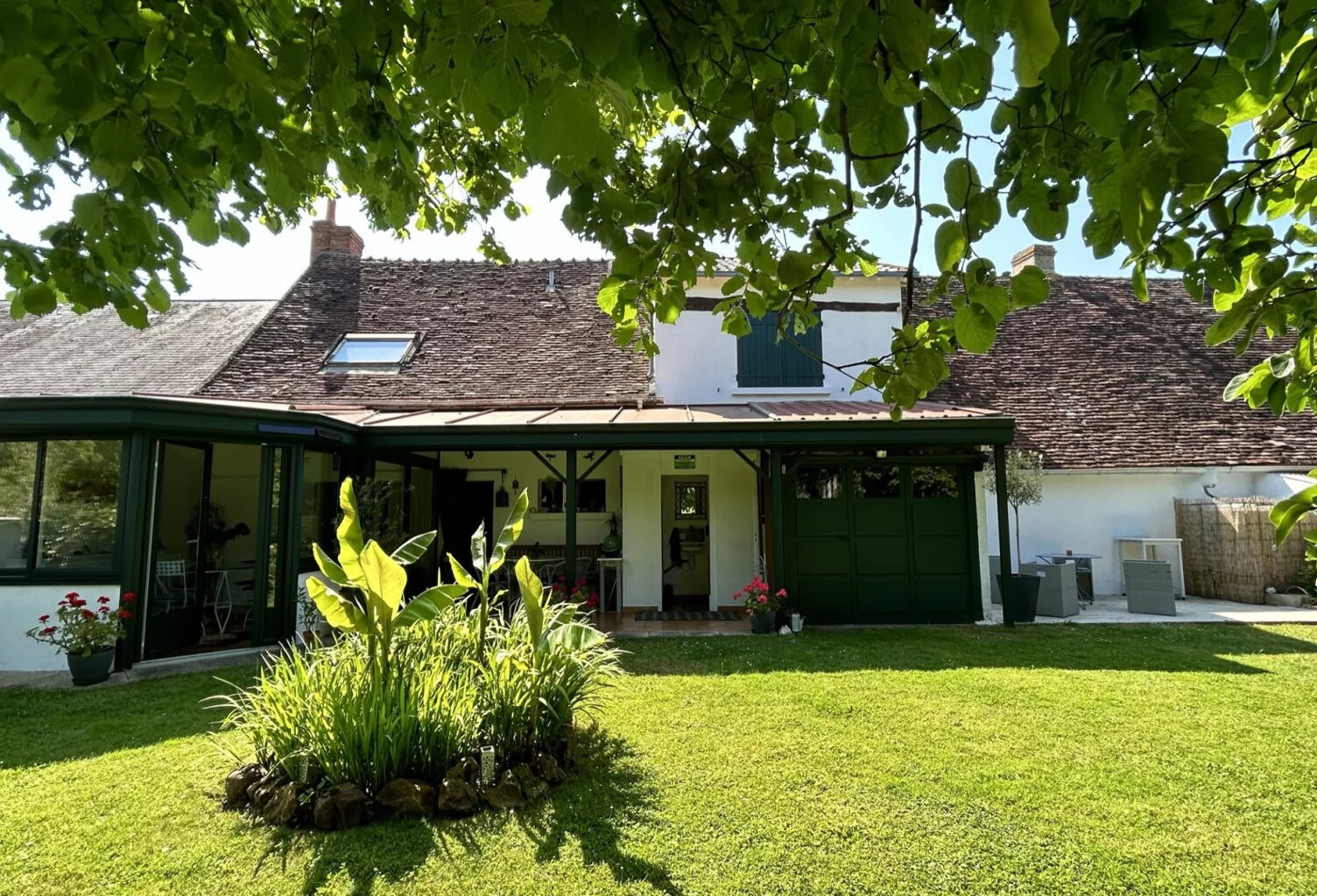 Charmante maison de 105m2 avec un fort potentiel à Rivarenne — photo 1