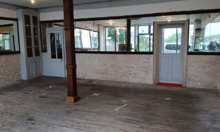 Commerce 3 Pièces 101 m² à louer à Saint-Gaultier (36800)