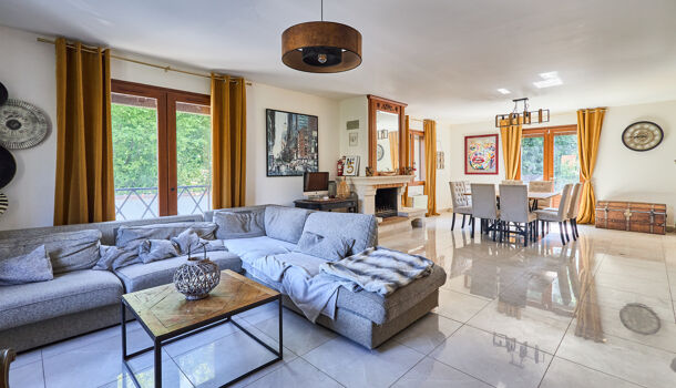 Villa / Maison 9 pièces  à vendre Bezannes 51430