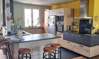 Maison 5 Pièces 138 m² à vendre à Vayres (33870)