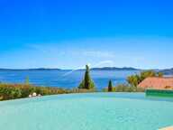 Vue mer panoramique pour cette villa 200 m² avec piscine à débor — photo 2