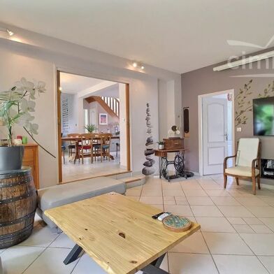 Maison 8 pièces 439000 €