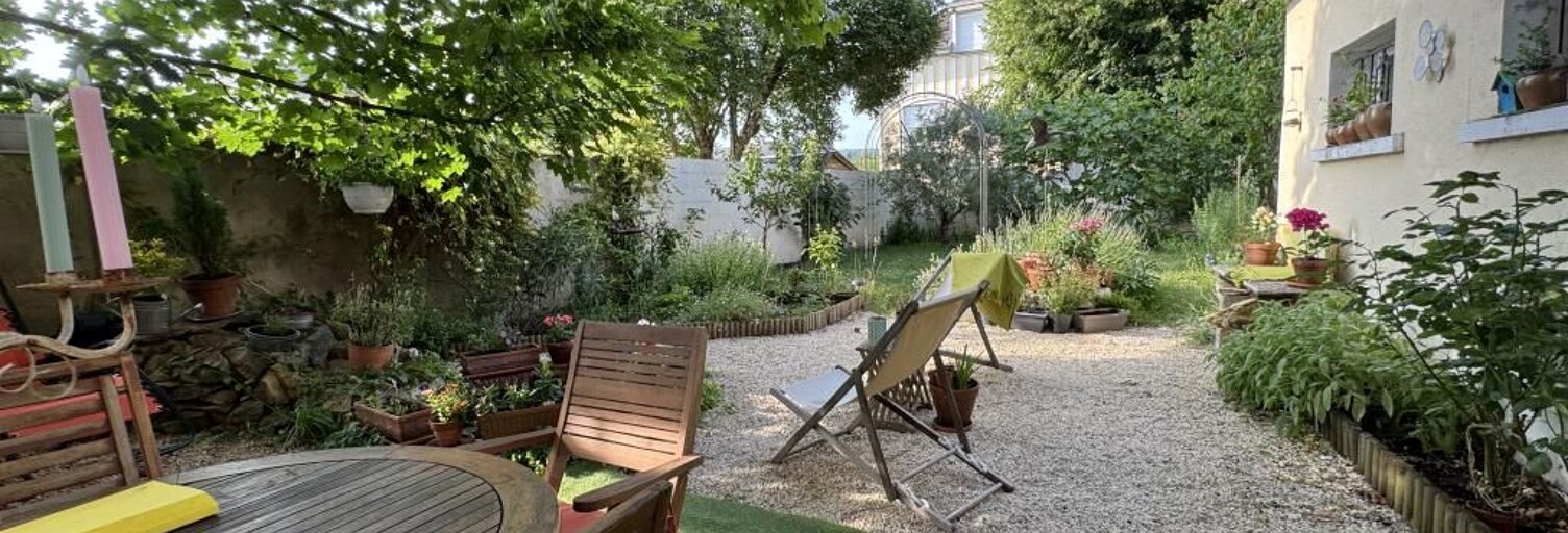 Maison 10 Pièces 202 m² à vendre à Saint-Amand-Montrond (18200)