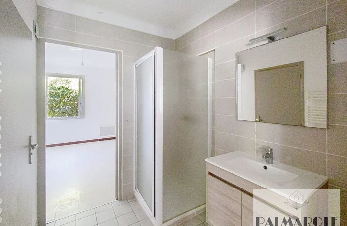 PERPIGNAN - Saint-Gaudérique - Immeuble 3 appartements avec cour et garage — photo 5