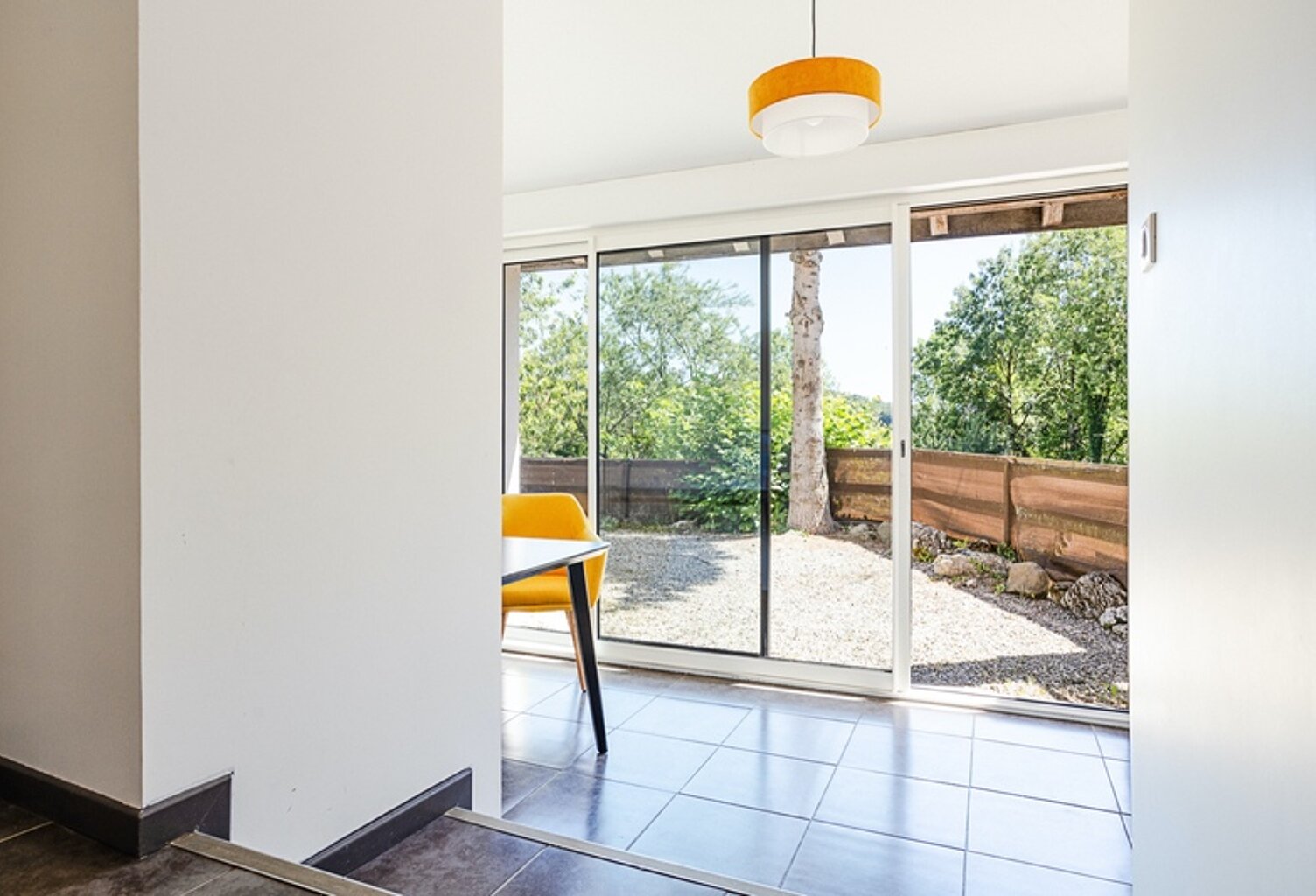 T5 — photo 1