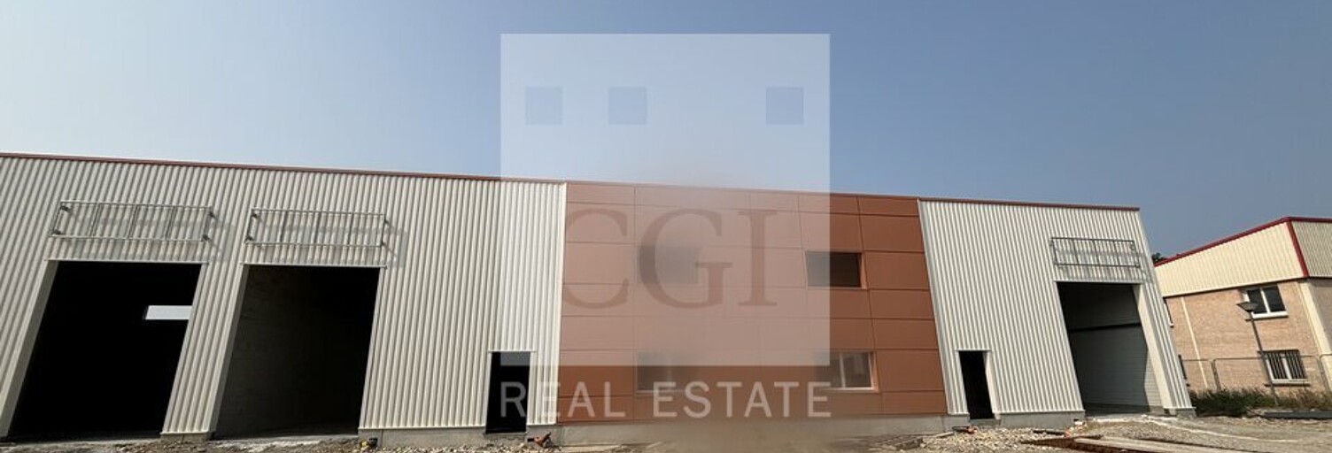 Commerce  2106 m² à louer à Chassieu (69680)