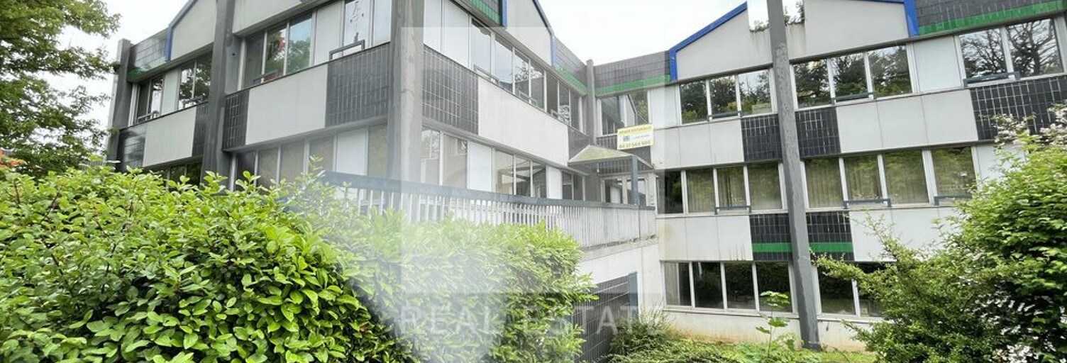 Bureau  76 m² à louer à Lissieu (69380)