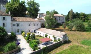 Maison 7 Pièces 300 m² à vendre à Vouzan (16410)