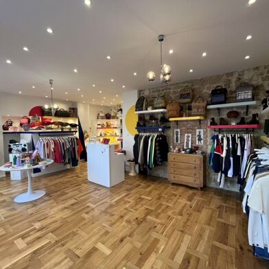 Commerce  319000 €