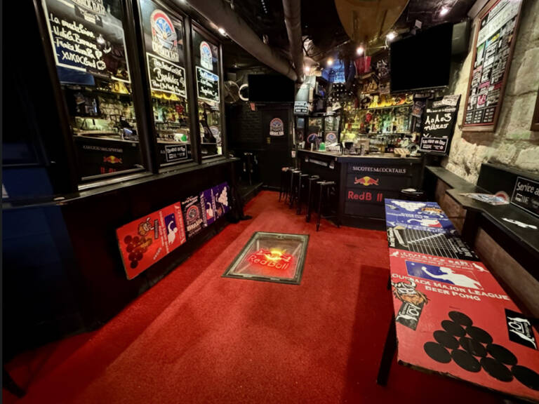 Bar Licence IV en plein cur du Vieux Tours — photo 1