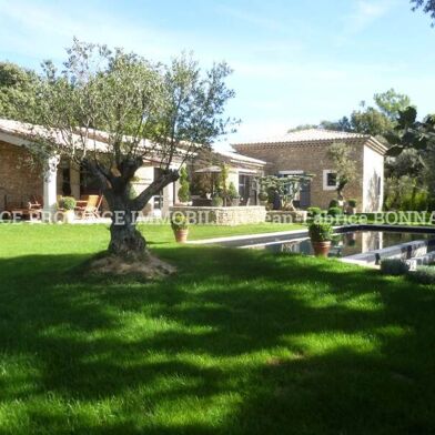 Maison 4 pièces 884000 €