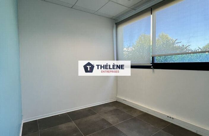 BUREAUX à LOUER — photo 3