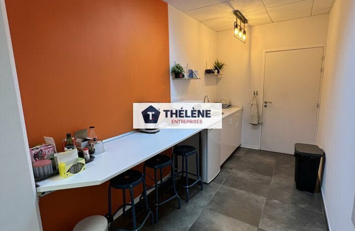 BUREAUX à LOUER — photo 4