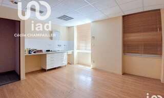 Commerce  231 m² à vendre à Pélussin (42410)