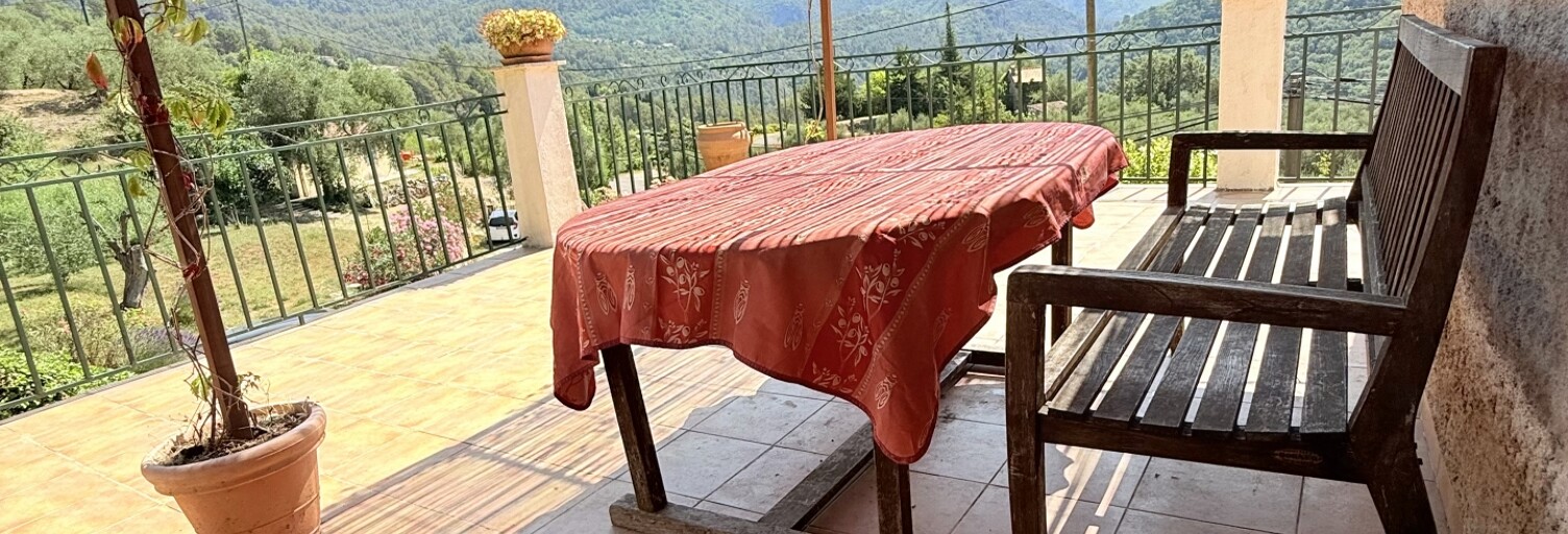 Maison 5 Pièces 97 m² à vendre à Pierrefeu (06910)