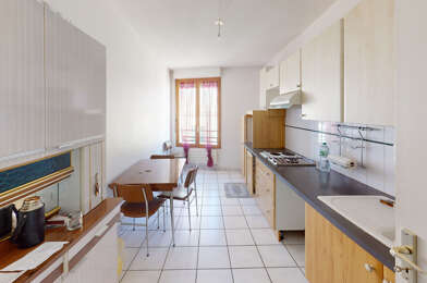 Appartement 3 pièces 179140 €