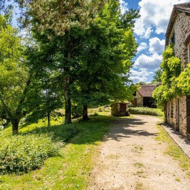 Maison 18 pièces 402000 €