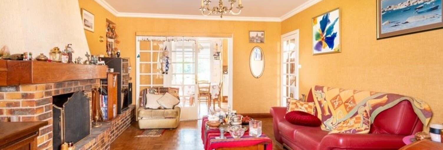 Maison 9 Pièces 159 m² à vendre à Ploudaniel (29260)