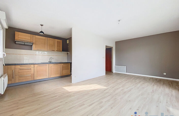 Appartement T3 sur LEERS avec balcon et 2 places de parking — photo 5