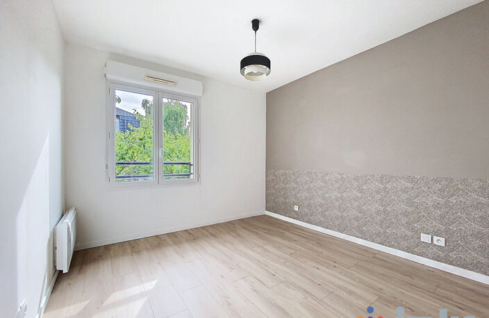 Appartement T3 sur LEERS avec balcon et 2 places de parking — photo 3