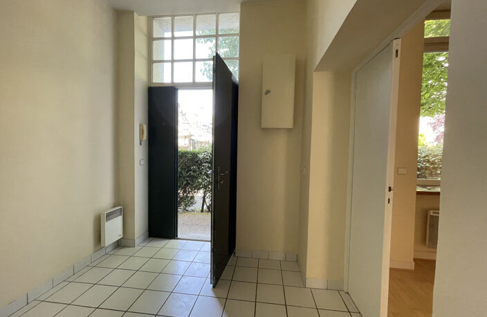 À vendre   Appartement T4   89 m2   Quartier Cathédrale — photo 4