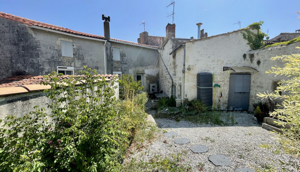 Villa / Maison 5 pièces  à vendre Saint-Savinien 17350