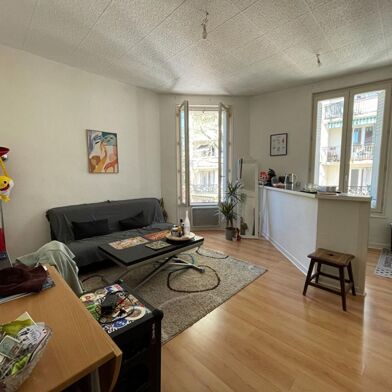 Appartement 1 pièces 370 €