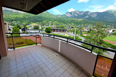 Appartement 3 pièces 240000 €