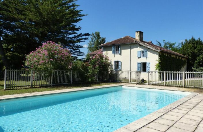 À vendre, dans le Gers proche de Trie-sur-Baise: maison gasconne 4 chambres avec gîte 3 chambres, piscine et jardin de 6 904 m². Situation calme et rurale — photo 2