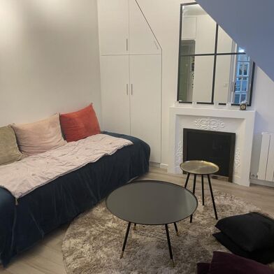 Appartement 1 pièces 720 €