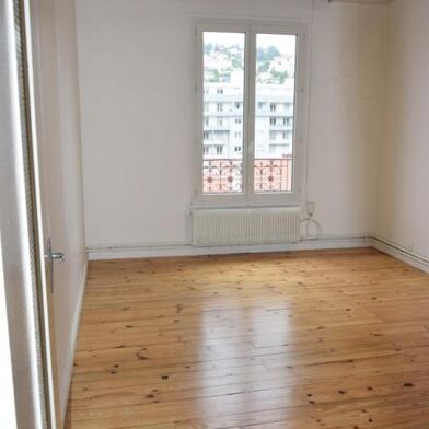 Appartement 3 pièces 498 €