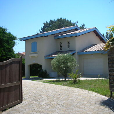 Maison 5 pièces 3650 €