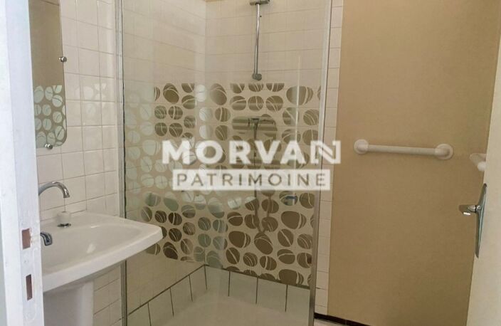 MAISON DE VILLAGE COEUR NIVERNAIS - TOUTES COMMODITES 145 m2 sur 3 niveaux - Cave et petit jardin — photo 4