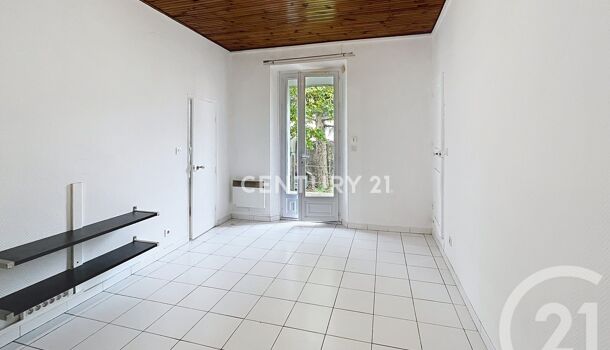 Villa / Maison 3 pièces  à louer Cuges-les-Pins 13780