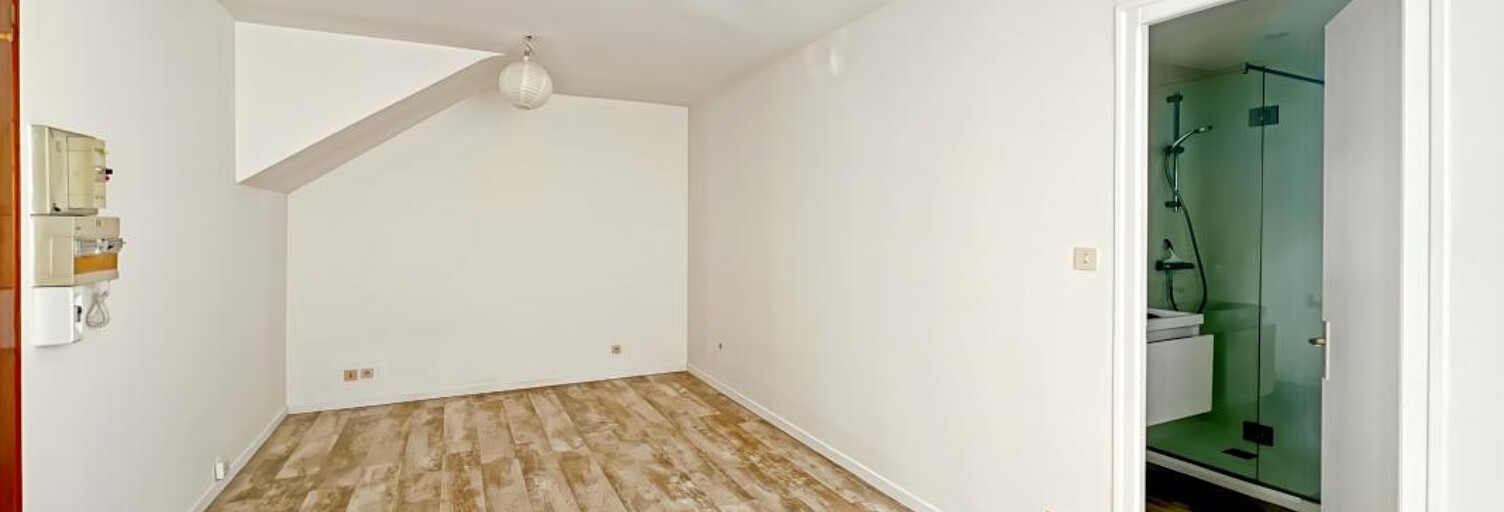 Immeuble  77 m² à vendre à La Roche-sur-Yon (85000)