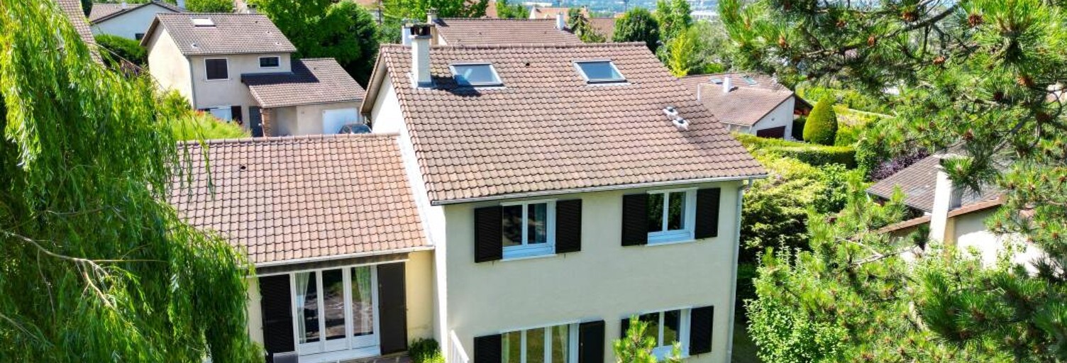 Maison 7 Pièces 195 m² à vendre à Aigremont (78240)