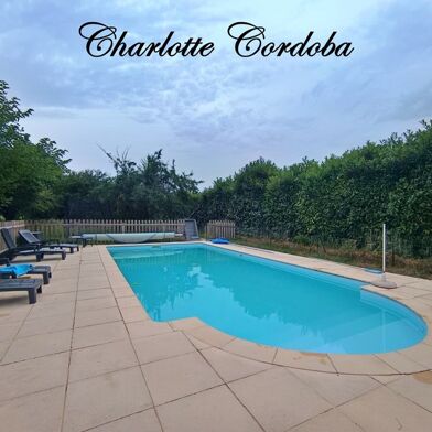 Maison 20 pièces 445000 €