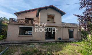 Commerce 8 Pièces 230 m² à louer à Décines-Charpieu (69150)