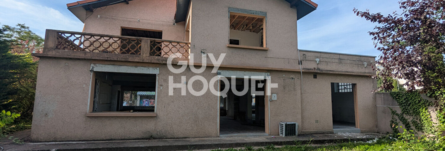 Commerce 8 Pièces 230 m² à louer à Décines-Charpieu (69150)