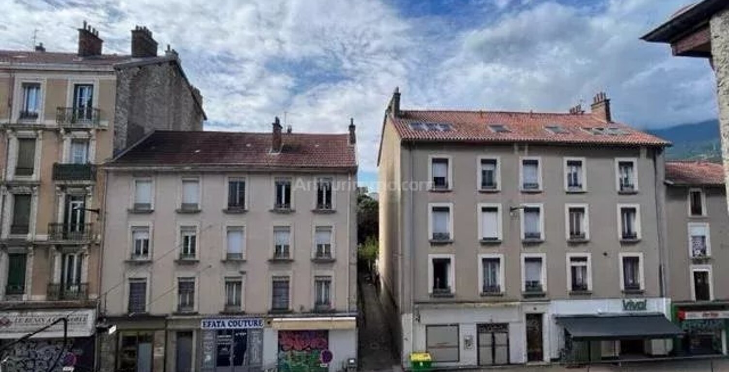GRENOBLE Berriat. STUDIO MEUBLE. — photo 1