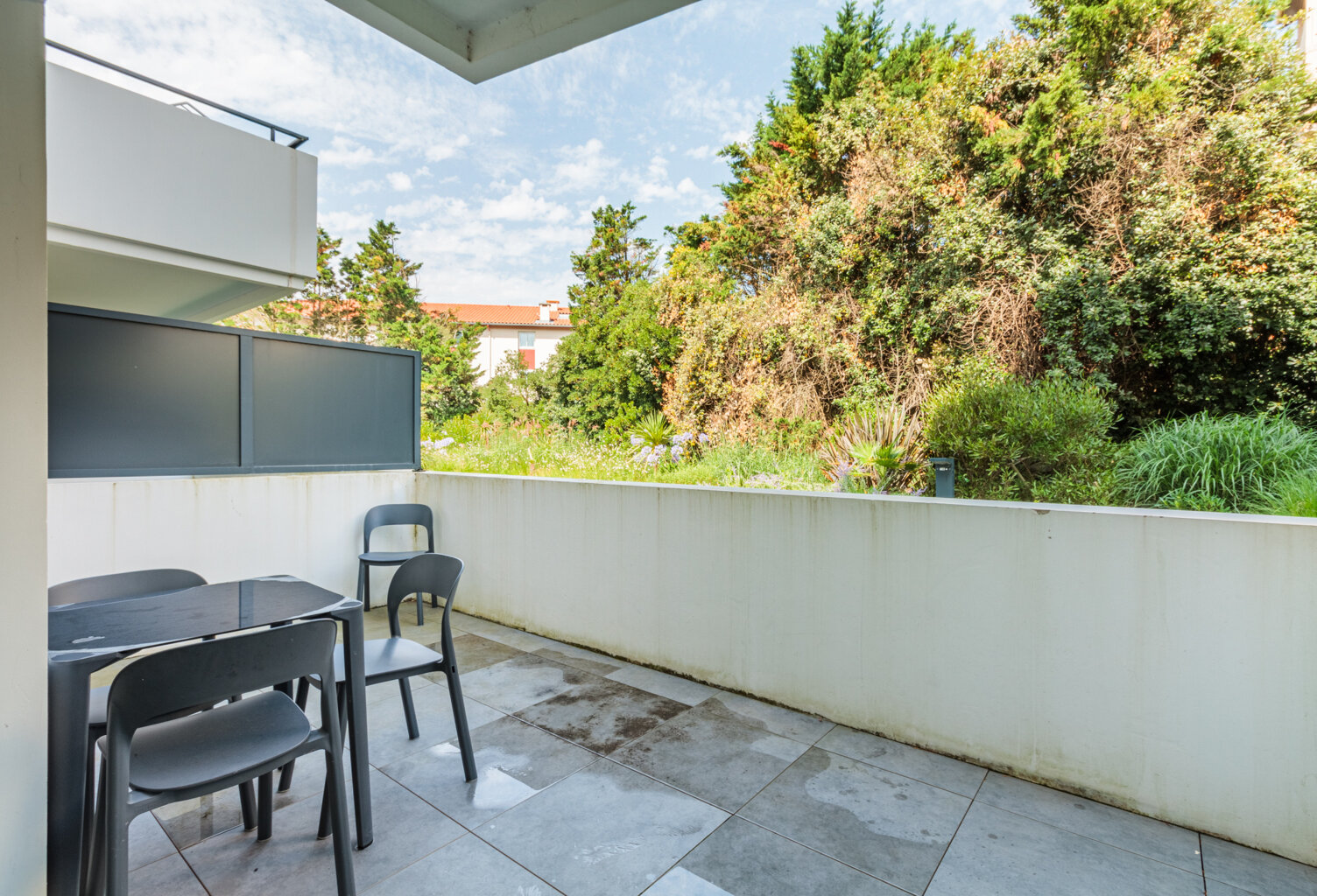BIARRITZ - T2 AVEC TERRASSE ET PARKING - RÉSIDENCE DE TOURIS — photo 1