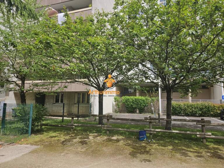 Appartement T3 de 63m² à rénover avec parking — photo 1