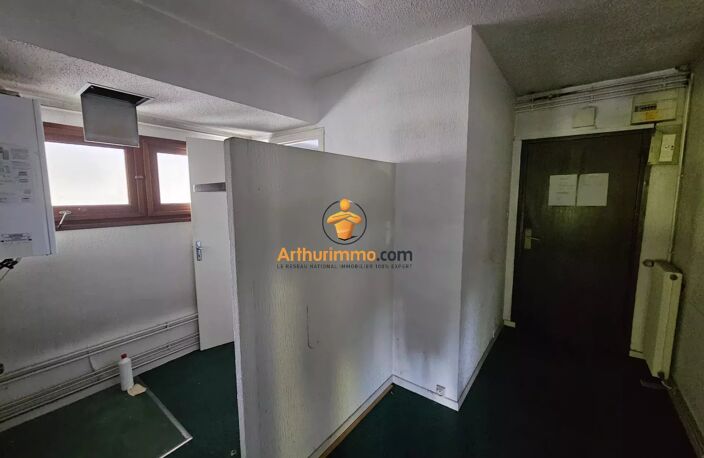 Appartement T3 de 63m² à rénover avec parking — photo 5