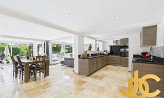 Maison 7 Pièces 194 m² à vendre à Grasse (06130)