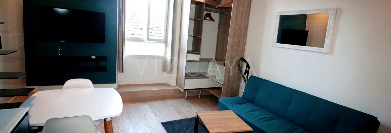 Appartement  17 m² à louer à Nice (06300)