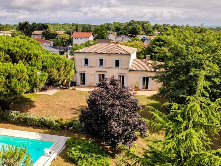 À VENDRE  ÉLÉGANTE VILLA DE 268 M²  CHARME BORDELAIS, — photo 1