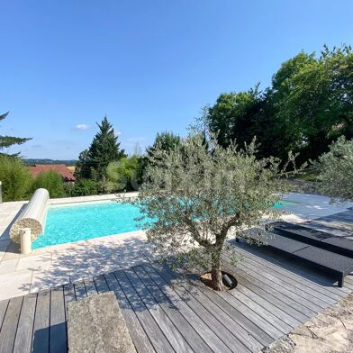 Maison 10 pièces 750000 €