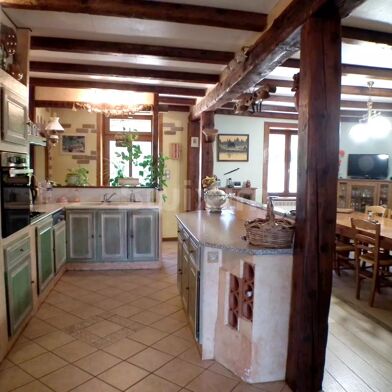 Maison 9 pièces 320000 €