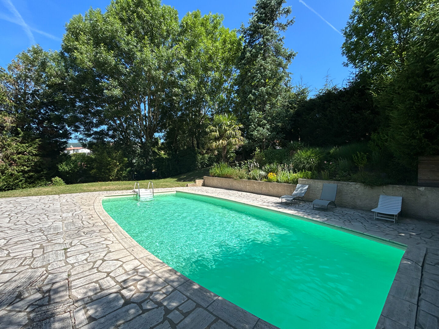 Maison  7 pièce(s) 183 m2