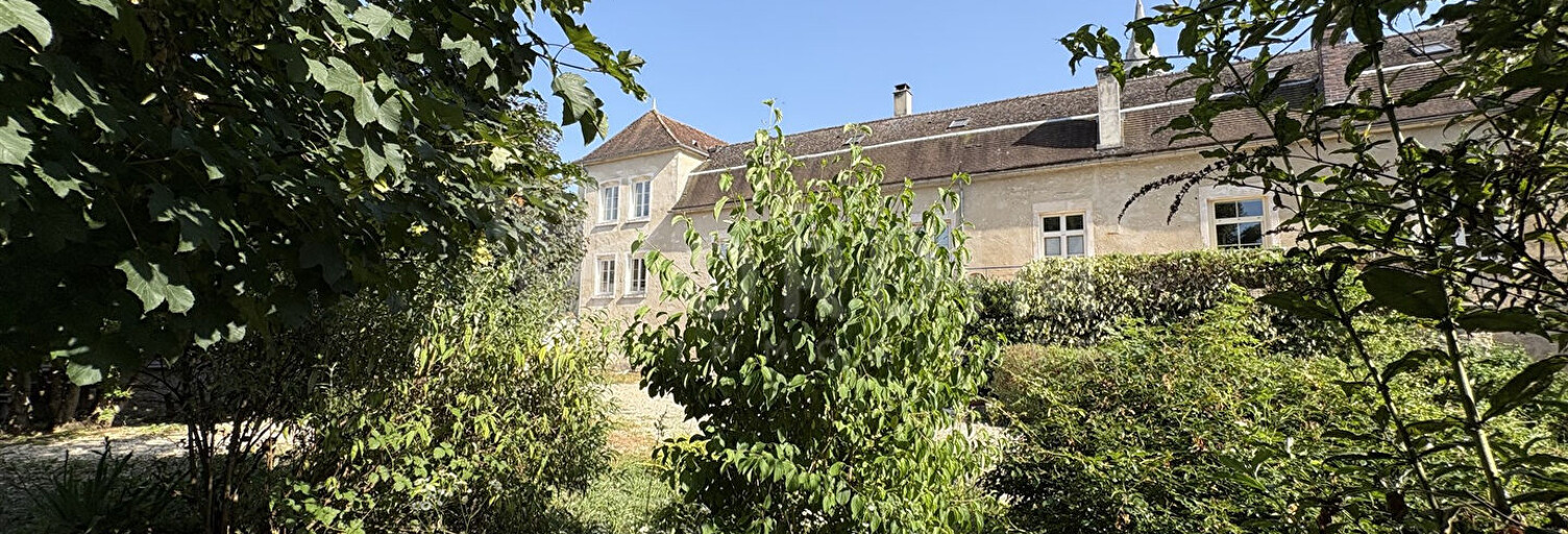 Maison 8 Pièces 300 m² à vendre à Chablis (89800)